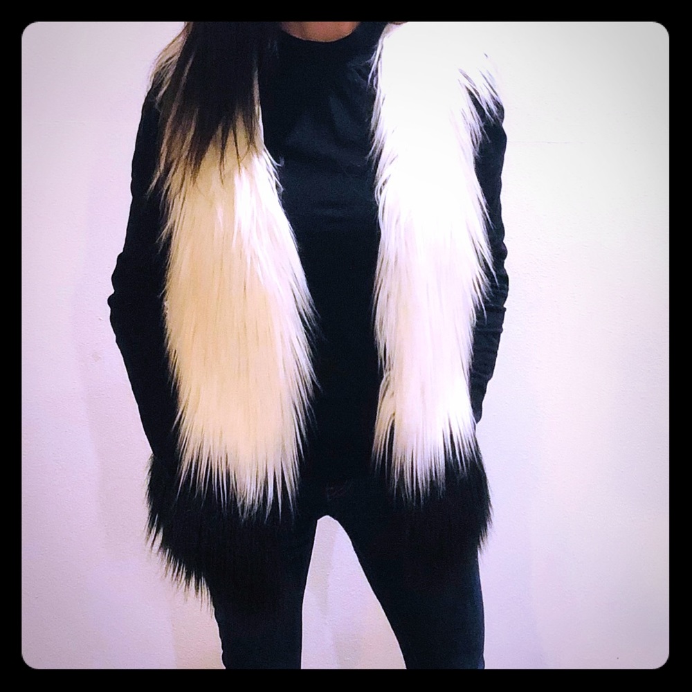 Dolce Cabo Faux Fur Vest